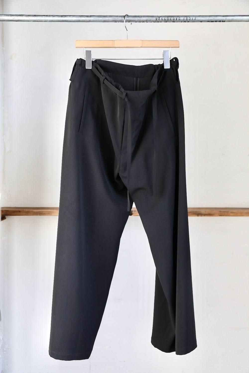 YOKE「FREE EASY PANTS」3月7日土曜日発売
