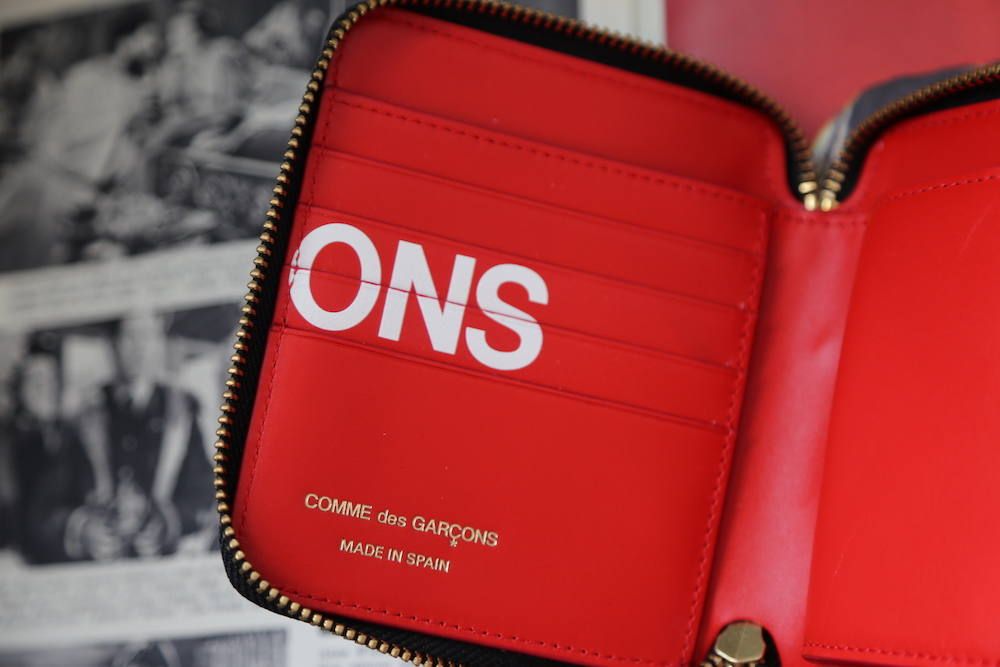 Wallet COMME des GARCONS 「使いやすい二つ折り財布」 | mark