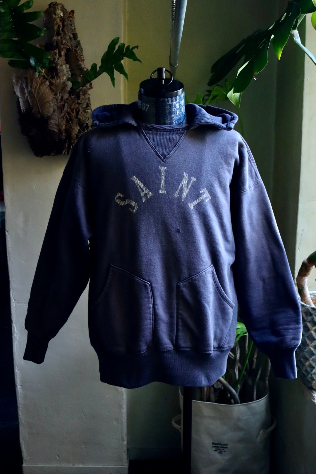 ©SAINT M×××××× - セントマイケル23AW ベルベルジンコラボフーディー  BerBerjin_HOODIE_M13(SM-A23-0000-C15)NAVY☆11月25日(土)発売！ | mark