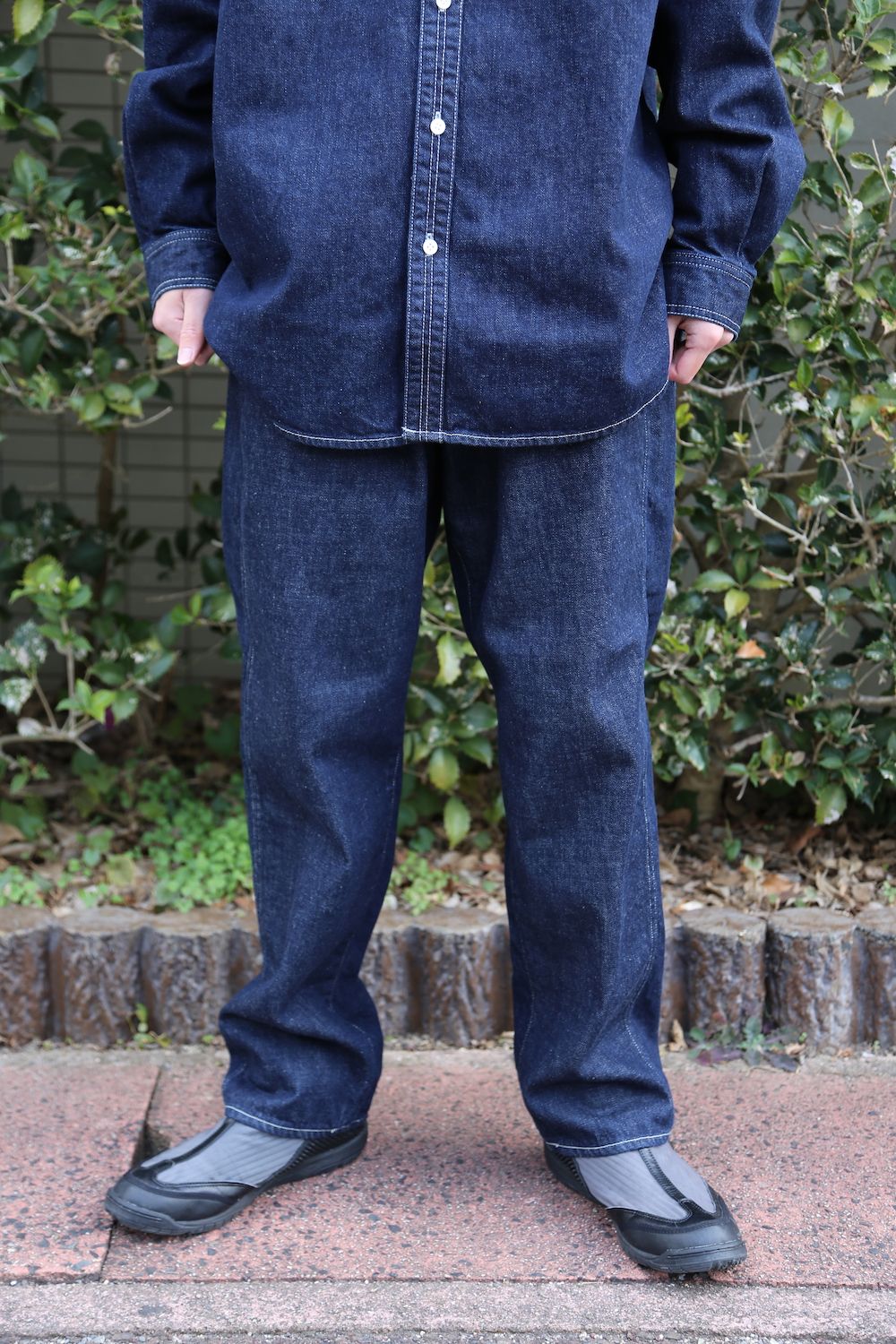 Denime Five Pocket Pants & Denime Regular Collar Shirt style 2020.12.26.