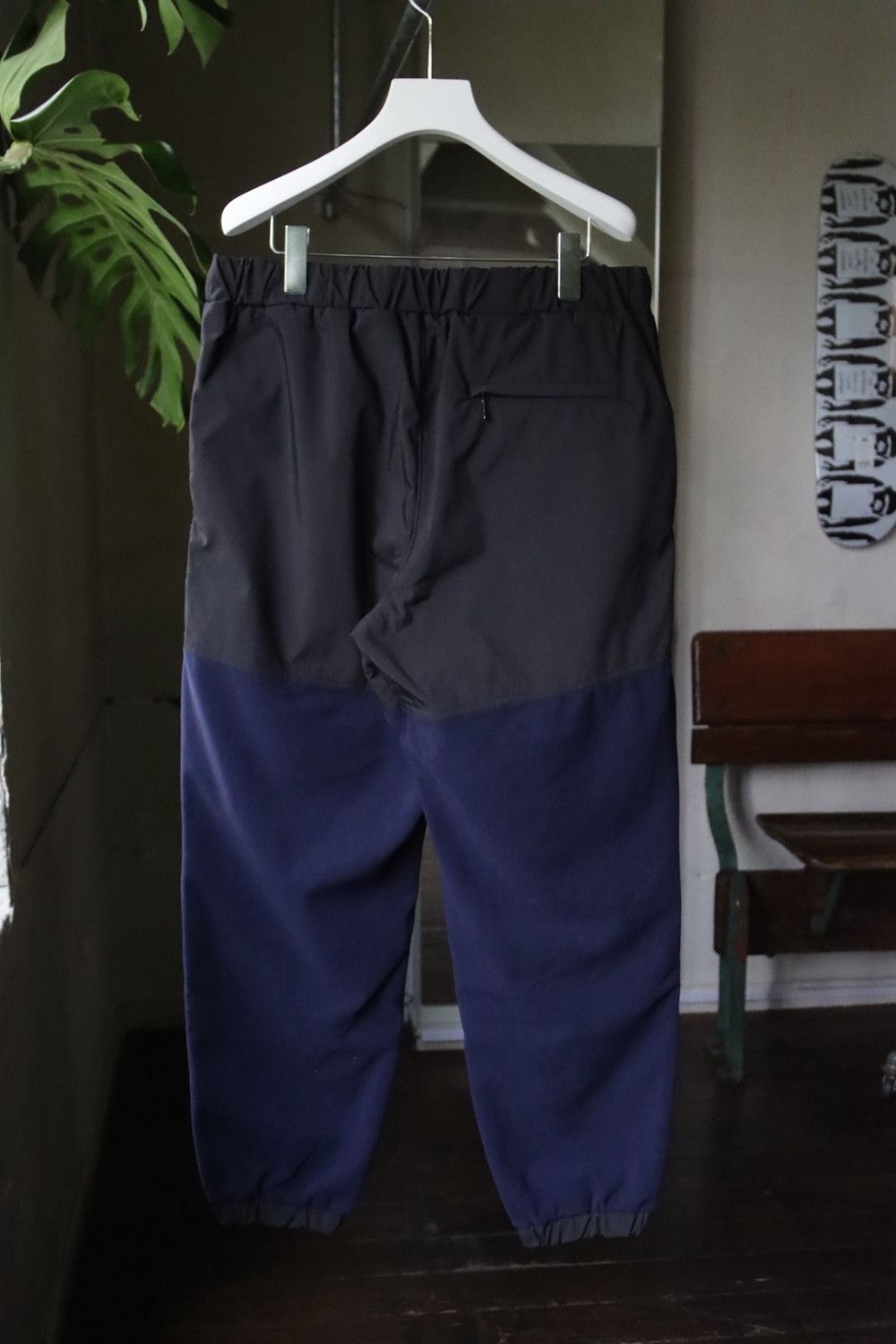 イズネス22AW THM FLEECE PANTS (1003AWPT01)NAVY