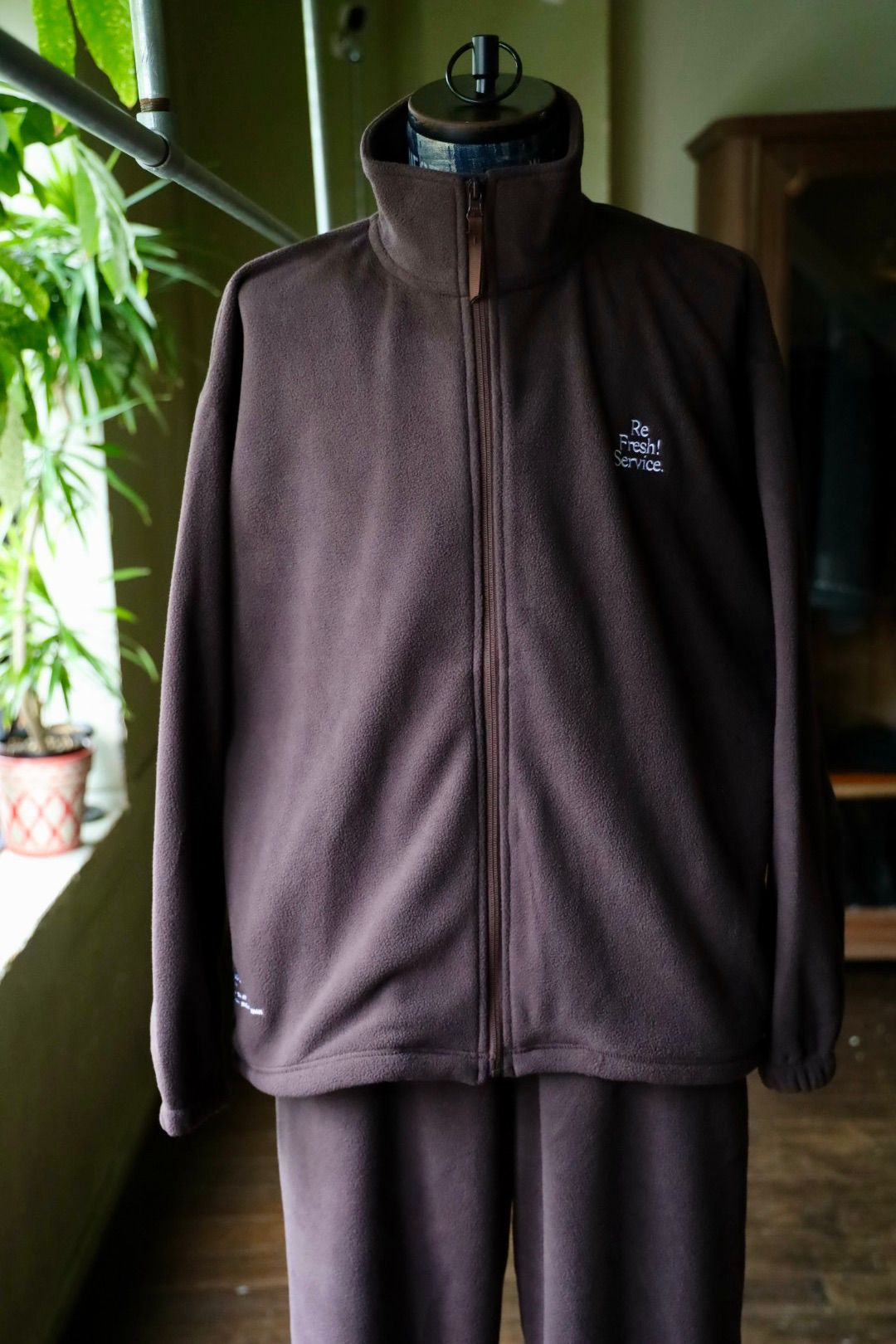 ReFresh!Service. “FLEECE TRACK SUIT”(DARK BROWN)☆9月27日(土)発売！