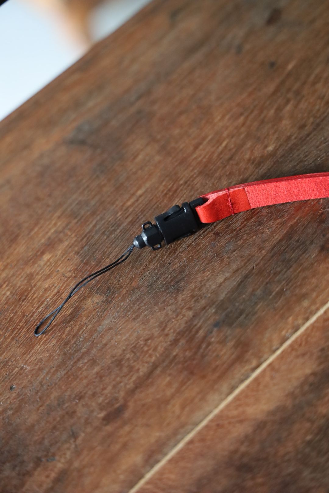 エンダースキーマ 25SA カメラストラップ camera strap(mj-rc-cst)red