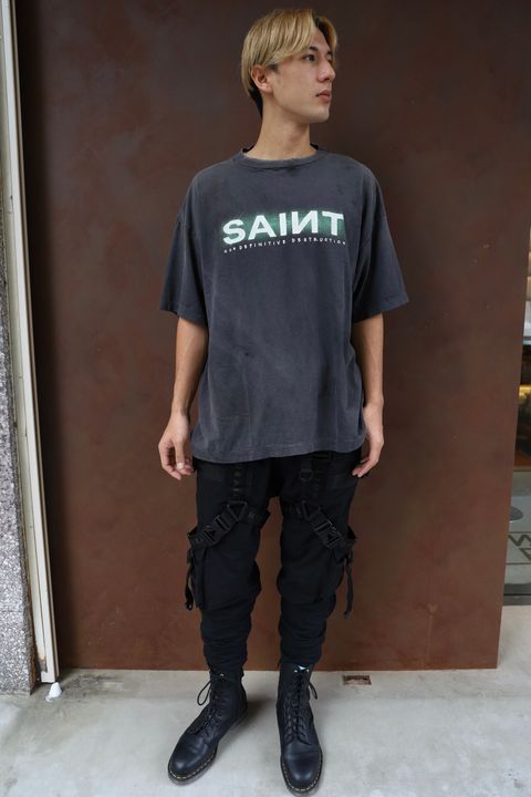 Saint Mxxxxxx SAINT SS TEEスタイル