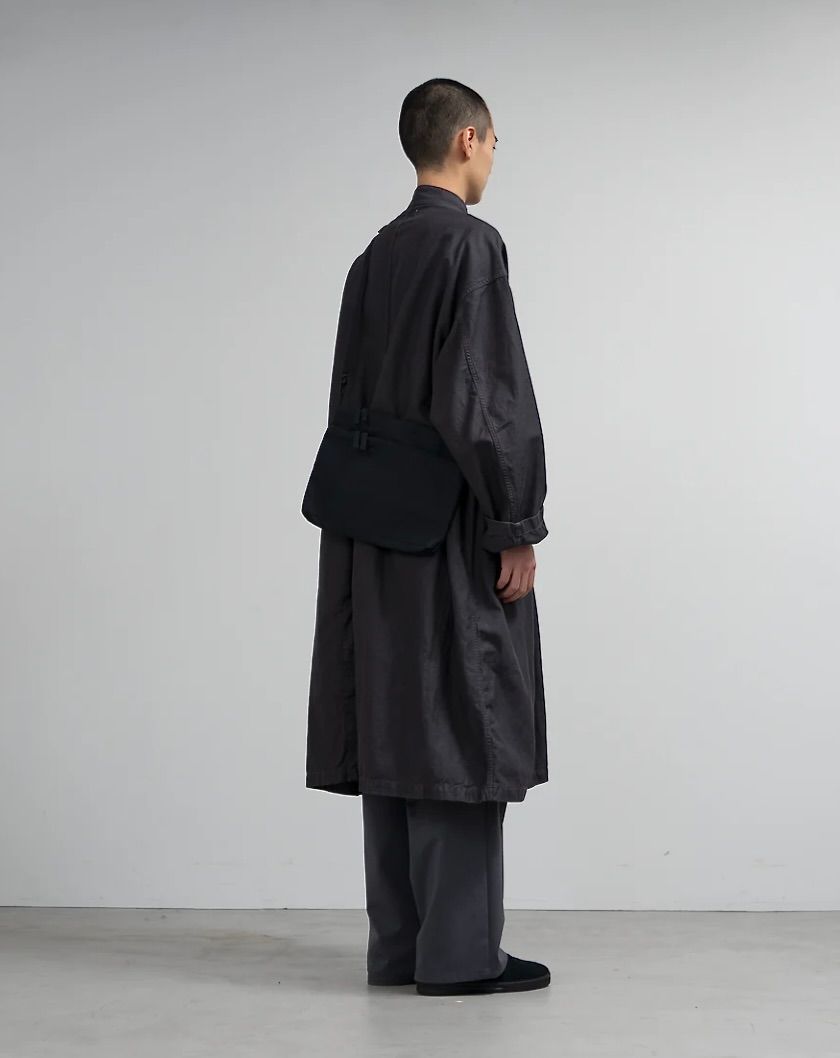 グラフペーパー24SS Washi Duck Sacoche M(GU241-90307C)BLACK