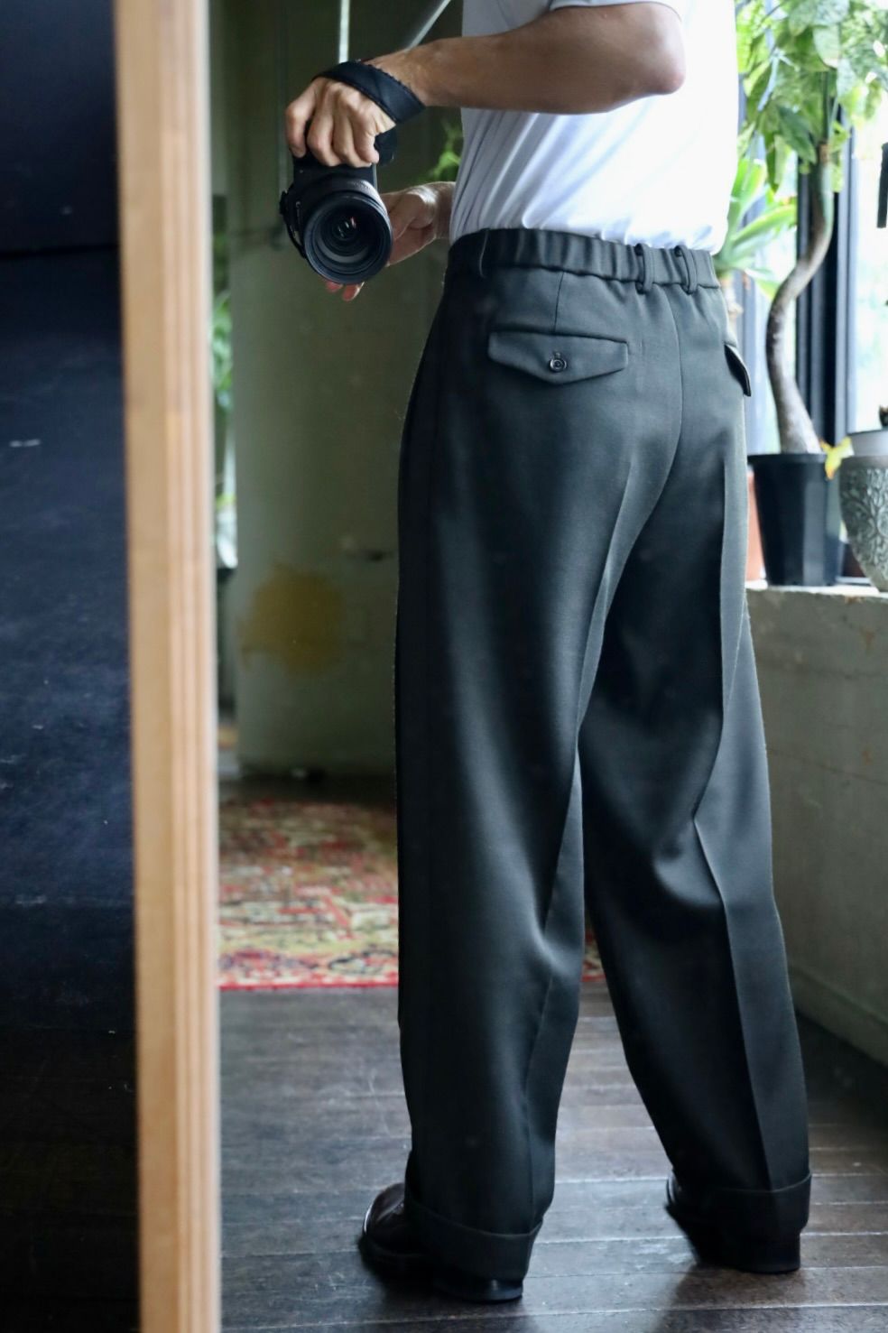 マーカウェア 26AW DOUBLE PLEATED SEMI EASY TROUSERS(A26C15PT01C )DARK OLIVE☆新作発売！