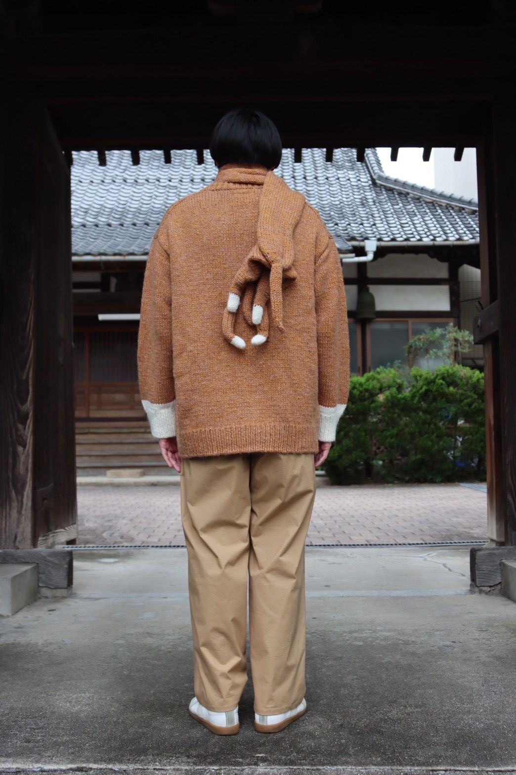 doublet STUFFED CAT HAND-KNITTING PULLOVER"CAMEL style"