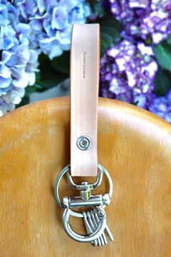 エンダースキーマ キーホルダー  key flock(qn-rc-kha)natural