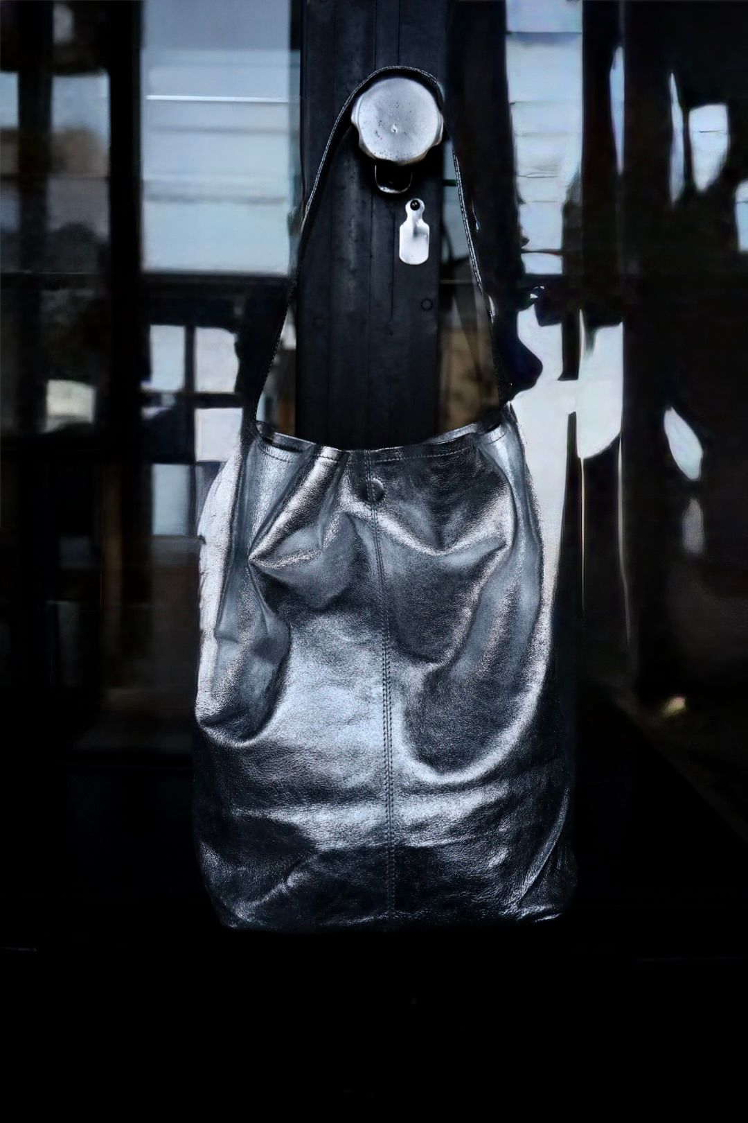 Morphee / モルフェトートバッグ CYLINDER M(CYM -SIL-1)SILVER