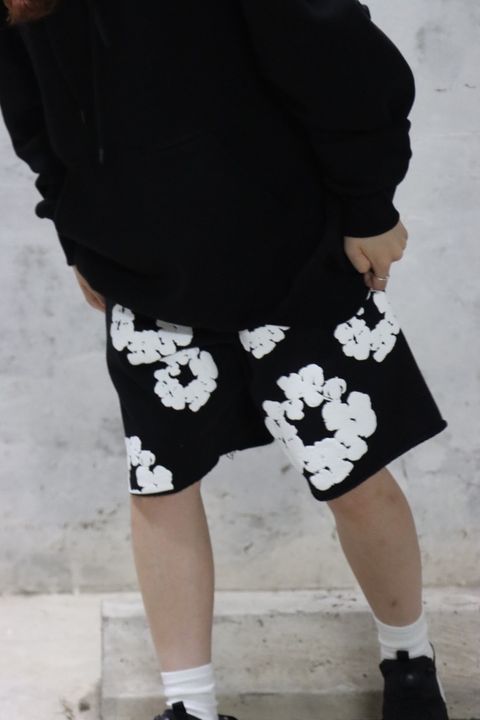 DENIM TEARS 新作READYMADE×DENIM TEARS COTTON WREATH SWEAT SHORTS style.2022.9.29