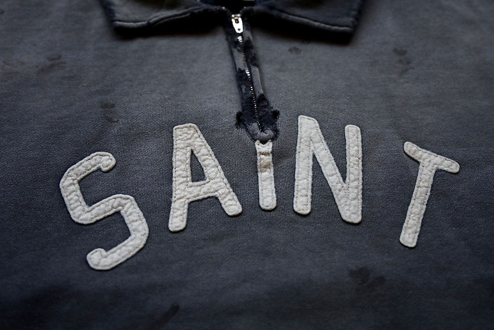 セントマイケル 26SS SAINT HALF ZIP SWEAT(SM-MK8-0000-052)CHARCOAL☆4月11日(土)発売！