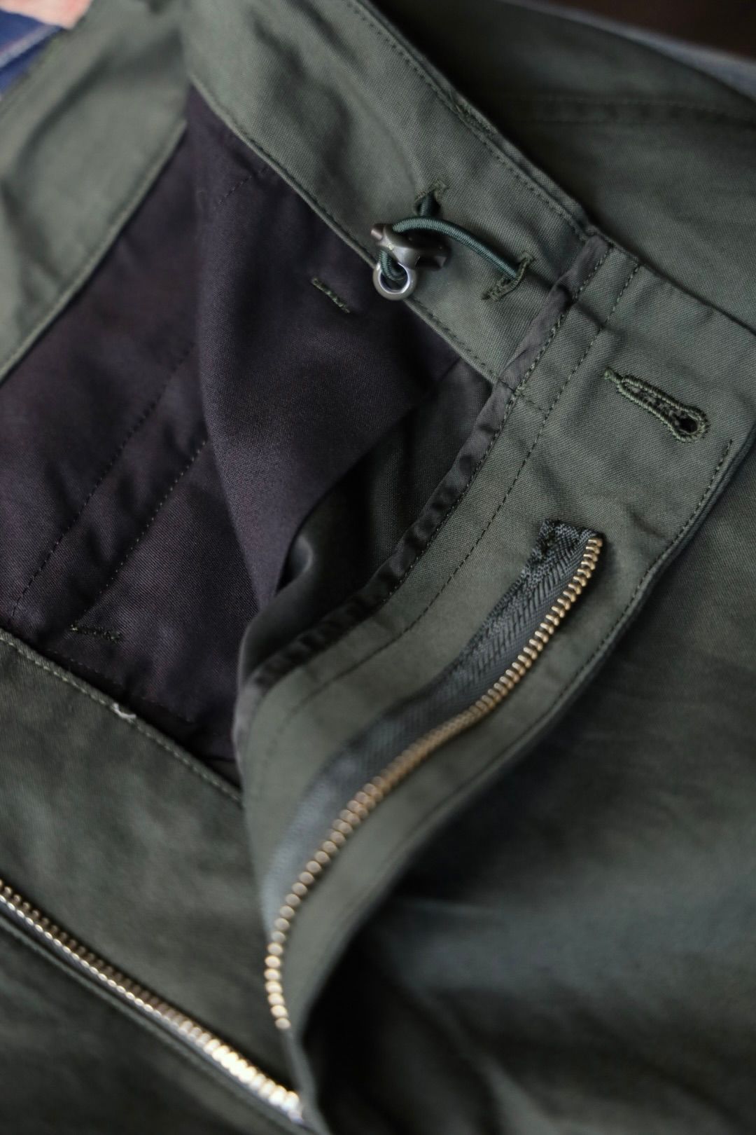 グラフペーパー 25AW Cotton Cupro Back Satin Military Pants(GM253-40345)GREEN☆9月6日(土)発売！