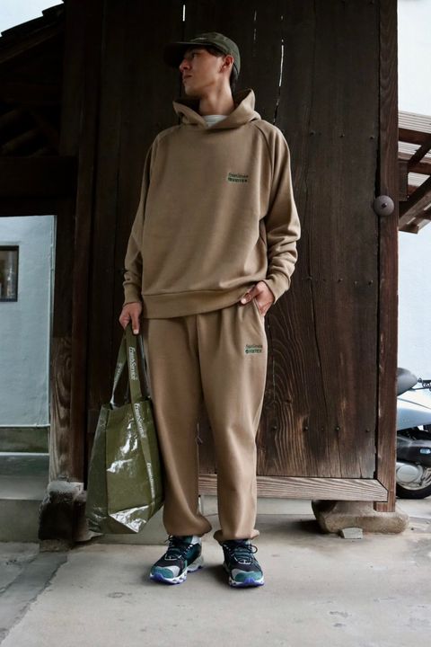 FreshService フレッシュサービス 23AW VIBTEX for FreshService “SWEAT PULL HOODIE”スタイル