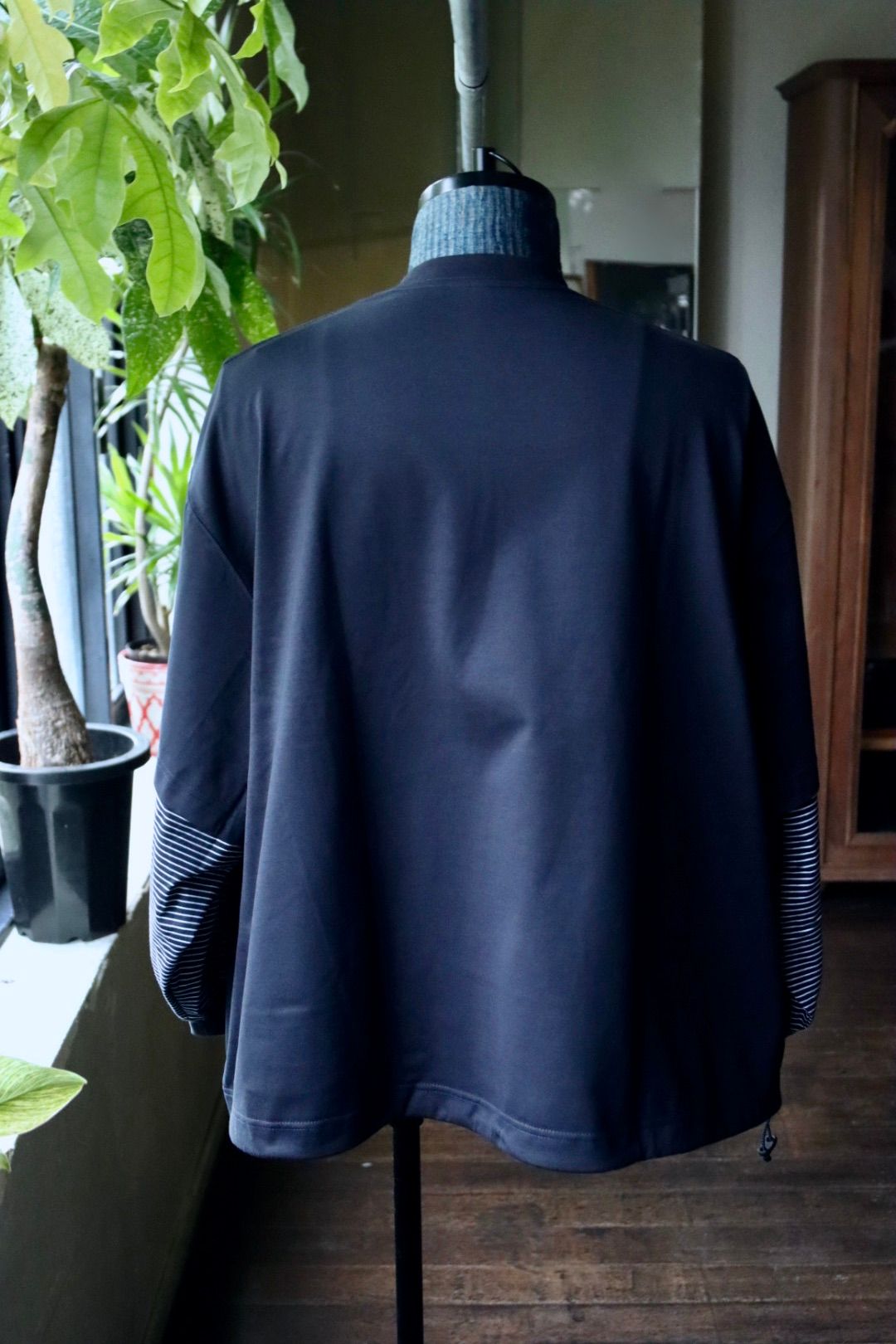 イズネス25AW BALLOON LAYERED LONG SLEEVE T SHIRT(1007AWCS02)NAVY x WHITE border