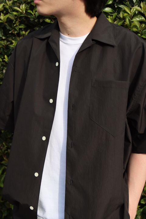 is-ness BALLOON WIDE SHIRT(1022SSSH03) style.2022.4.25