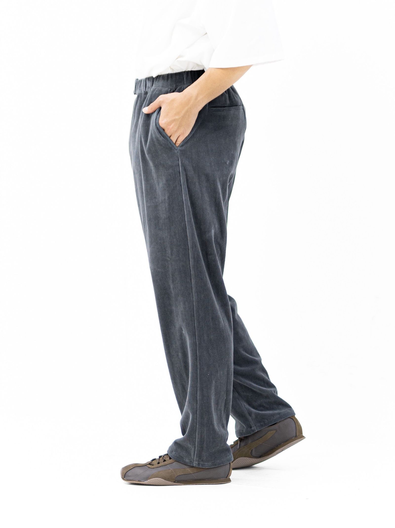 グラフペーパー Soft Knit Corduroy Wide Tapered Chef Pants(GM263-40112B)GRAY