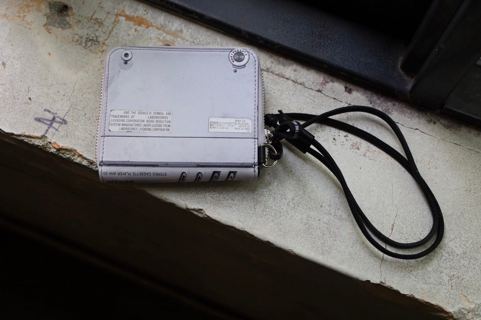 トーキングアバウト ジ アブストラクション WALK MAN WALLET(NPT-ACCW-001)