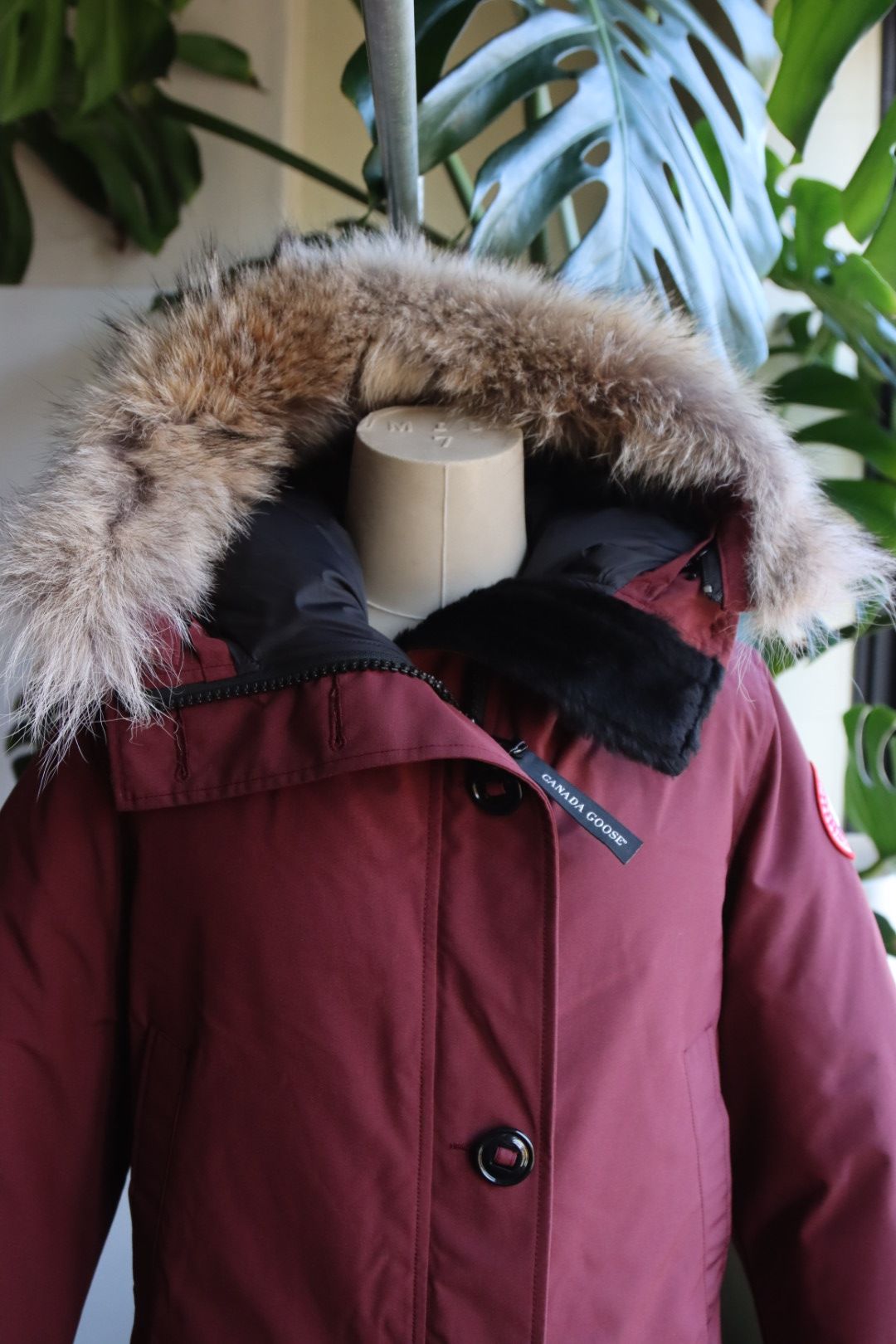 カナダグース MONTEBELLO PARKA 2530L ファー取り外し可-