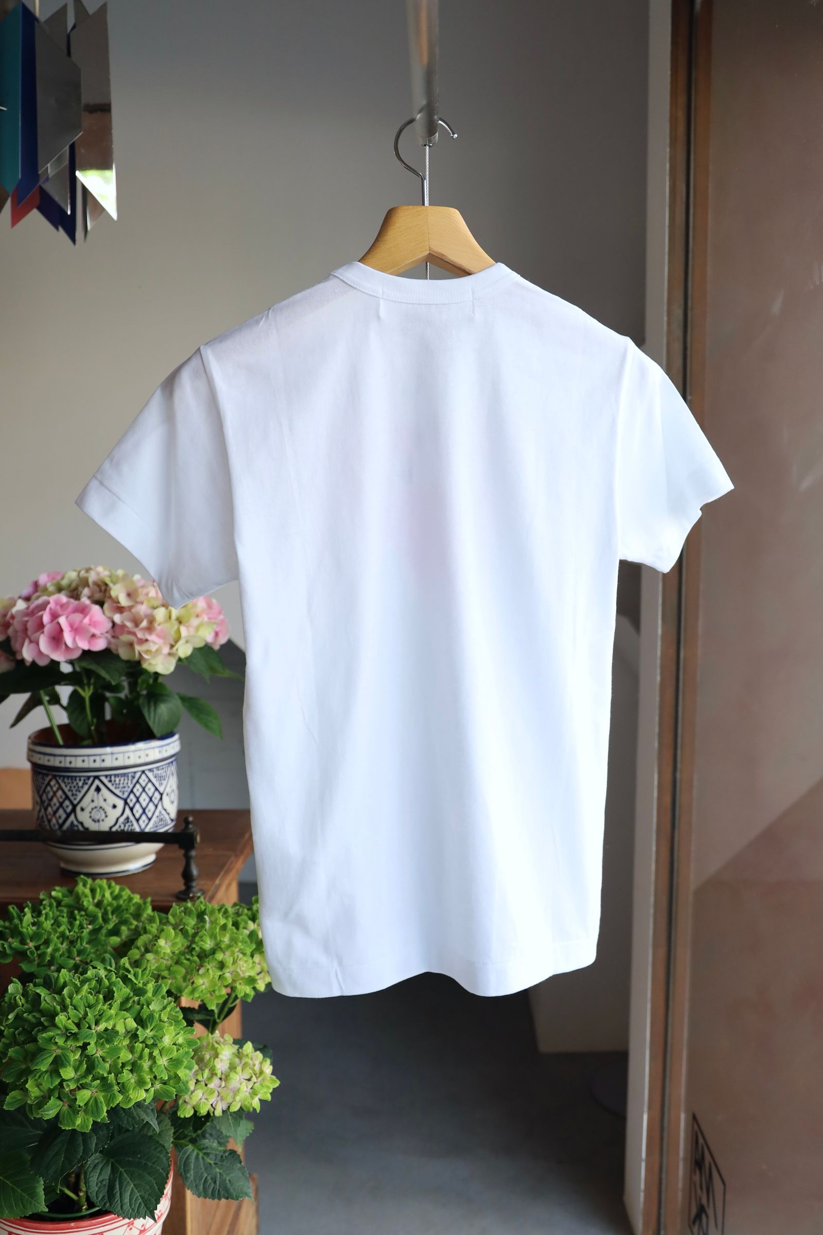 PLAYプレイコムデギャルソン RED EMBLEM Tシャツ(PINK)