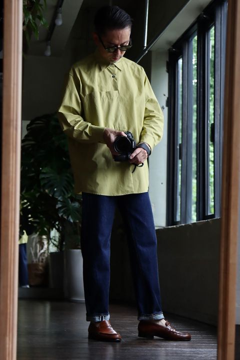 YOKE 22AW OVERSIZED BIG POCKET SHIRT YELLOWスタイル
