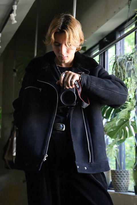 Graphpaper Sheep Mouton Aviator Jacket スタイル