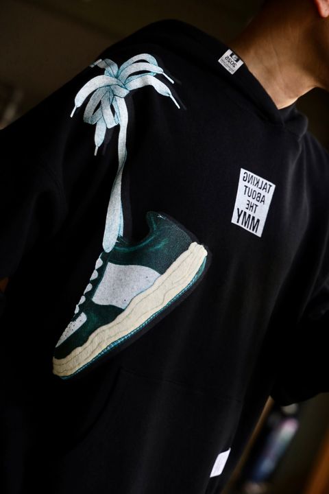 TALKING ABOUT THE ABSTRACTION 25SS MMY HANG ON SHOULDER PARKAスタイル