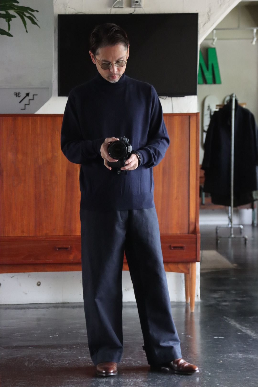 アプレッセ22FW High Gauge Turtleneck Sweaterスタイル