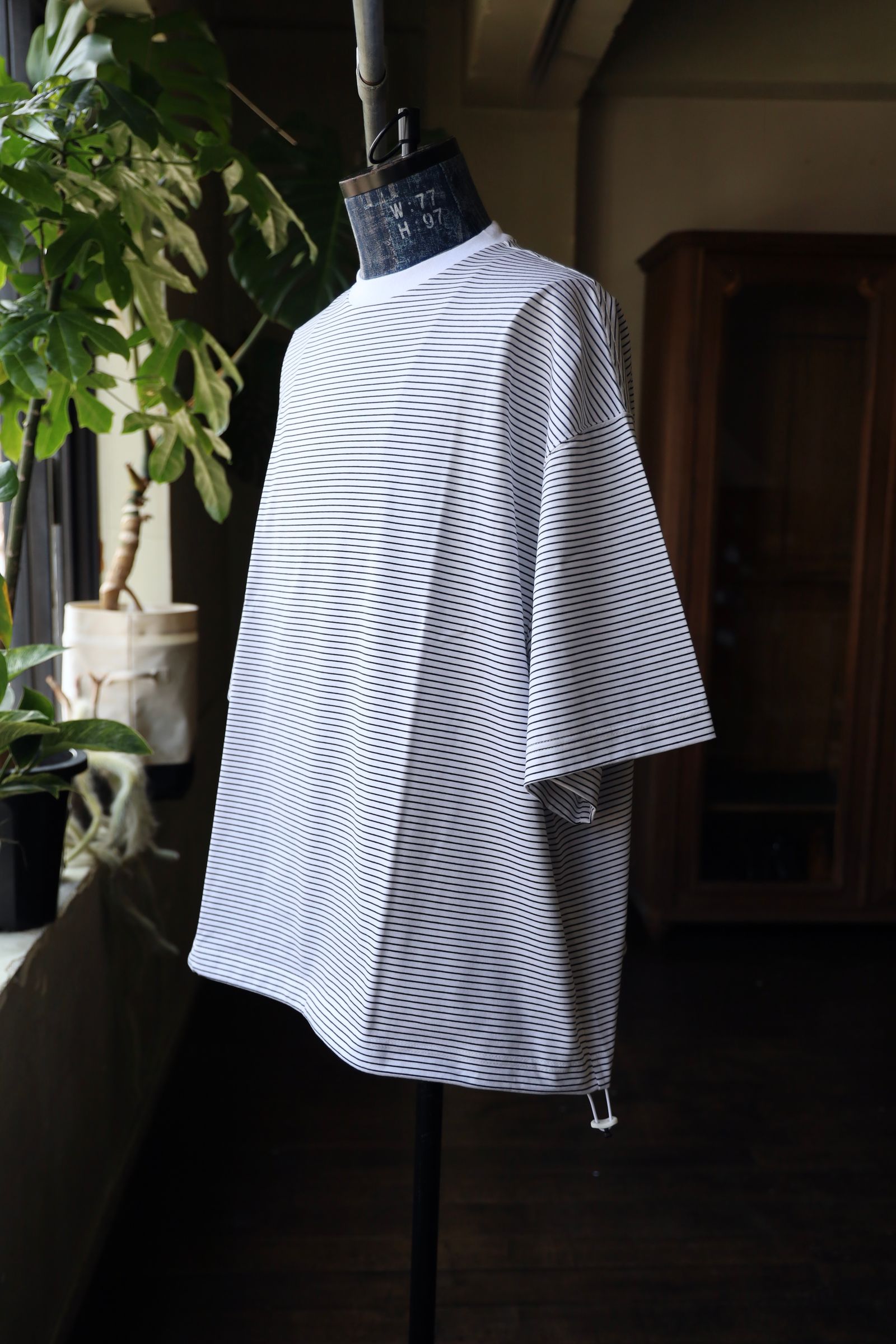 イズネス25SS BALLOON BORDER SHORTSLEEVE T-SHIRT(25SS_46_31SSSH05-3)WHITE×NAVY border