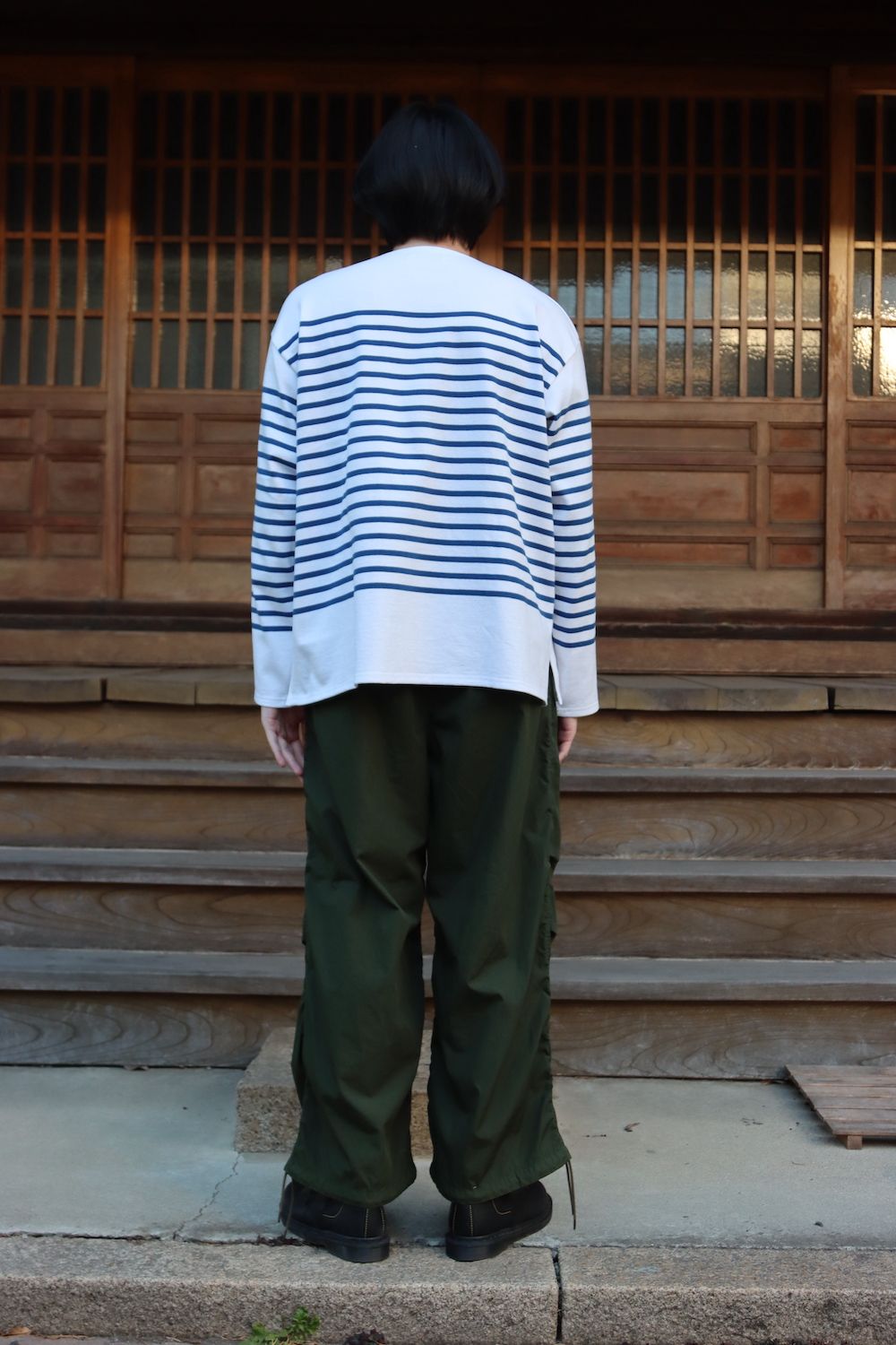 Graphpaper  Pannel Border L/S Tee (GU221-70218) style.2022.2.12.