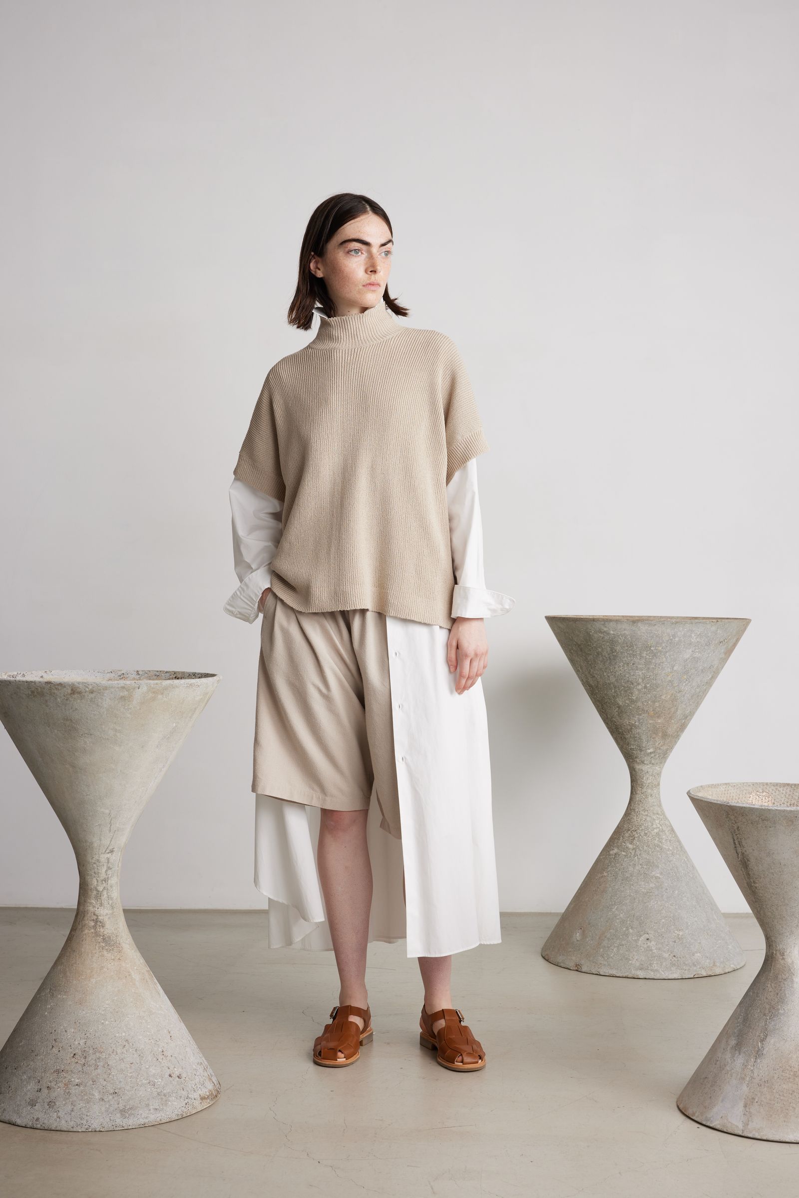 Graphpaper 25SS WOMENS Linen Solotex S/S Mock Neck Knit(GL251-80060)BEIGE