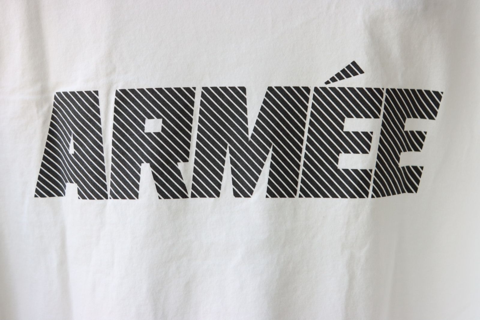 blurhms - ブラームス 23SS ARMEE Print Tee BIG (bROOTS23S34-B)WHITE