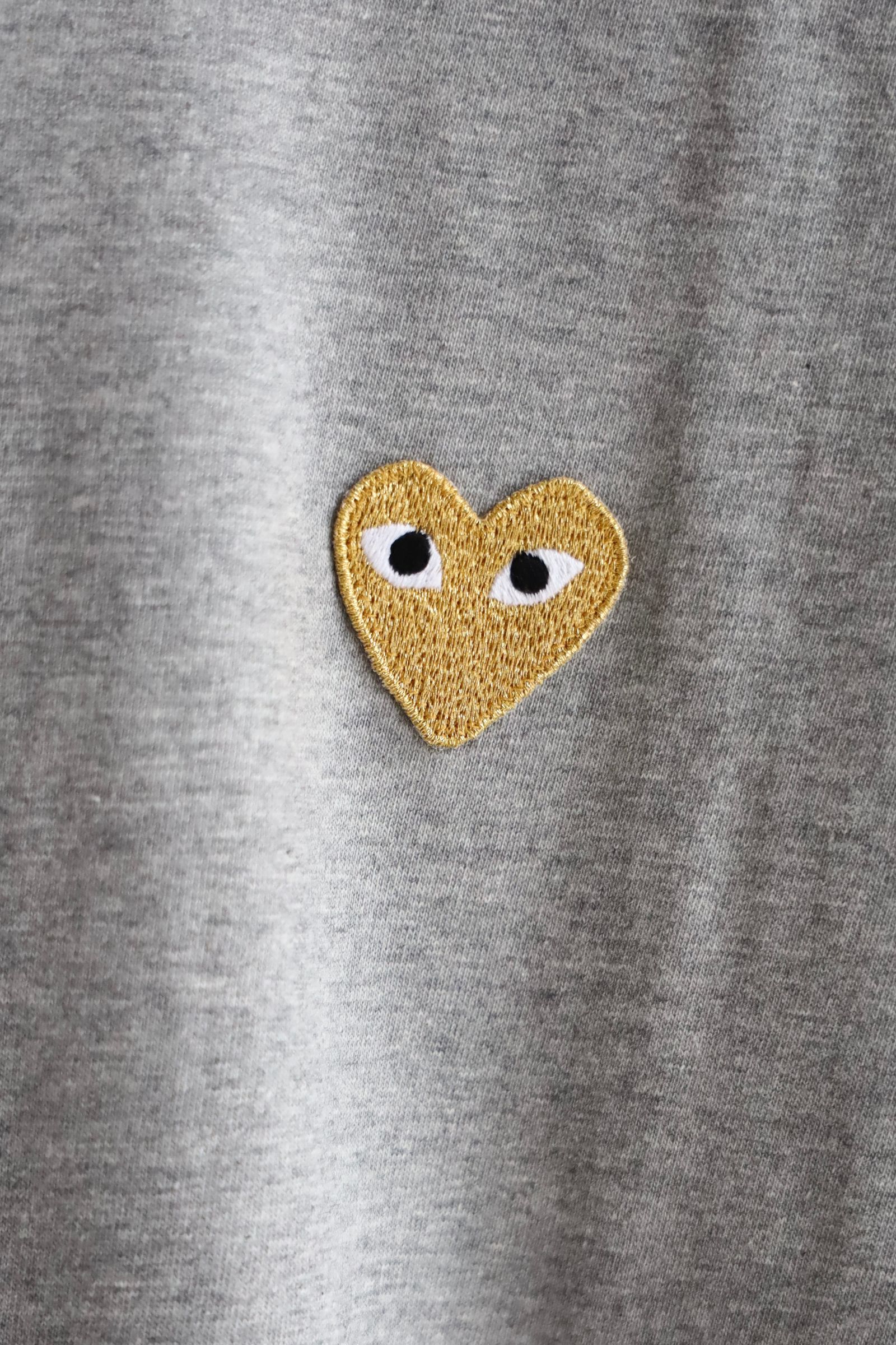 プレイコムデギャルソン ワンポイントTシャツ GOLD HEART (Grey)