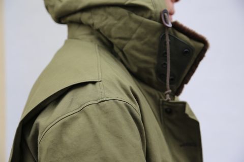 eYe JUNYA WATANABE COMME des GARCONS MAN 綿バックサテンミリタリーブルゾン(WF-J905-100)"KHAKI"style.2020.10.3.