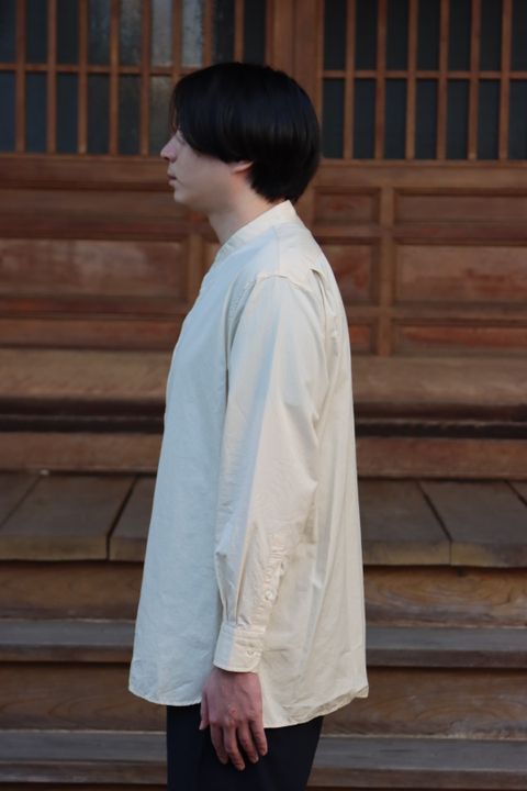 Ets.MATERIAUX  Band collar shirt(OFF WHITE)style.