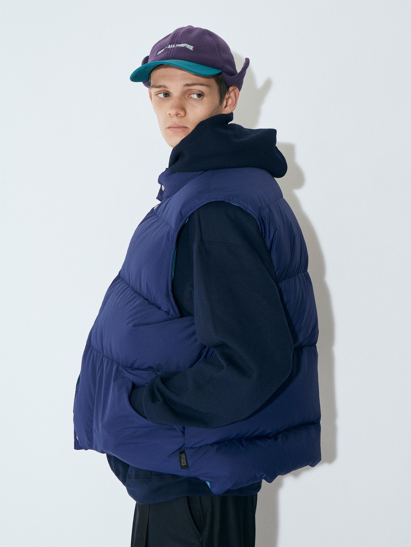 セダンオールパーパスFW23 Classic Down Vest (SD23F-JK01)Navy
