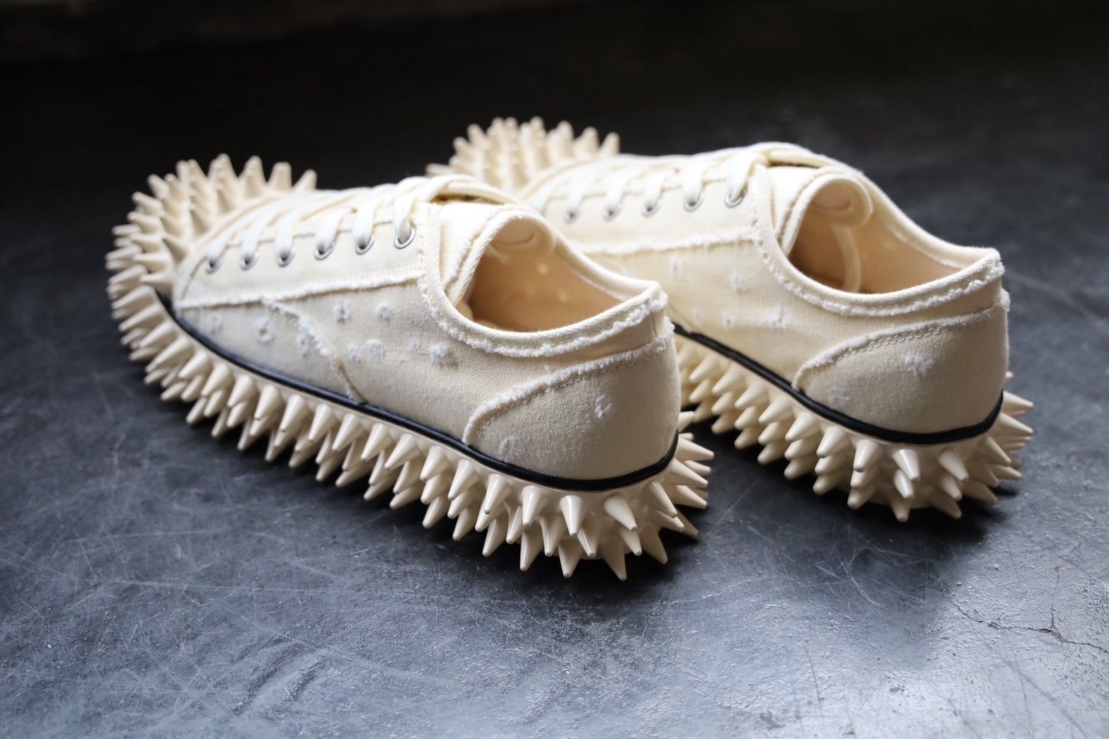 doublet - doublet 25SS SPIKY CANVAS SNEAKER (25SS60FT67