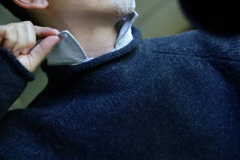 A.PRESSE Roll Neck Sweaterスタイル.2024.10.09.