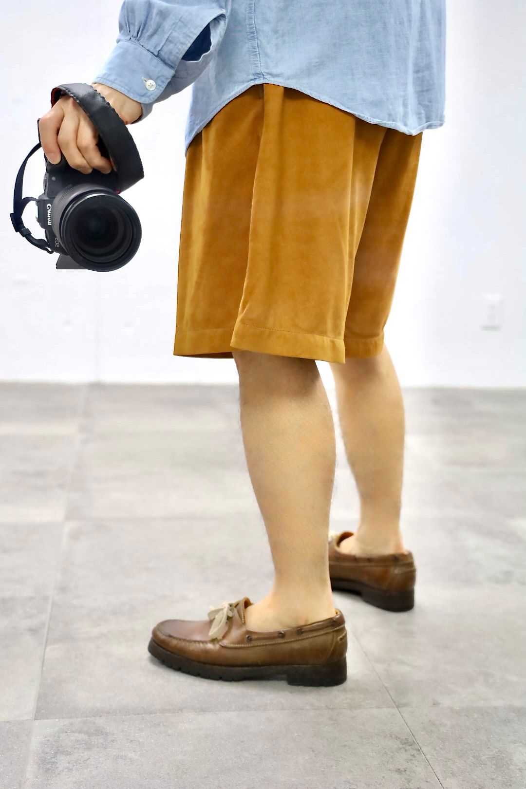 グラフペーパー26SS Cow Nubuck Leather Wide Shorts(GM261-40408)BROWN