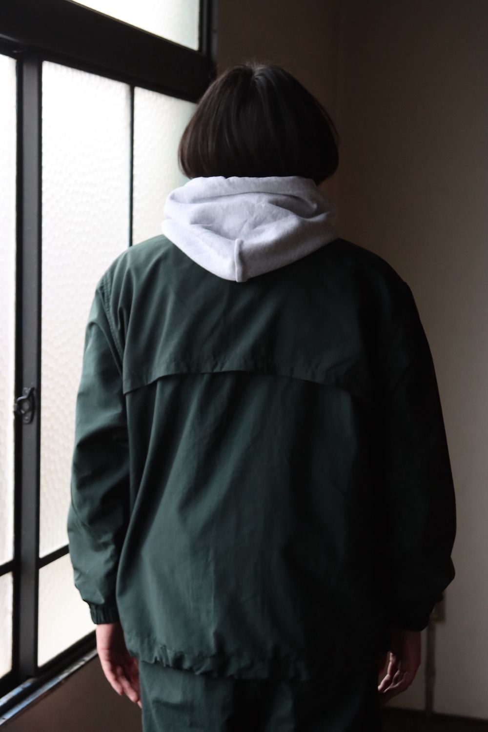 UNIVERSAL PRODUCTS NYLON SHELL COACH JACKET (221-60401) style.2022.2.20