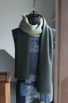 グラフペーパー 25AW Gradient Dyed Wool Knit Scarf(GU253-90494)GREEN☆9月27日(土)発売！