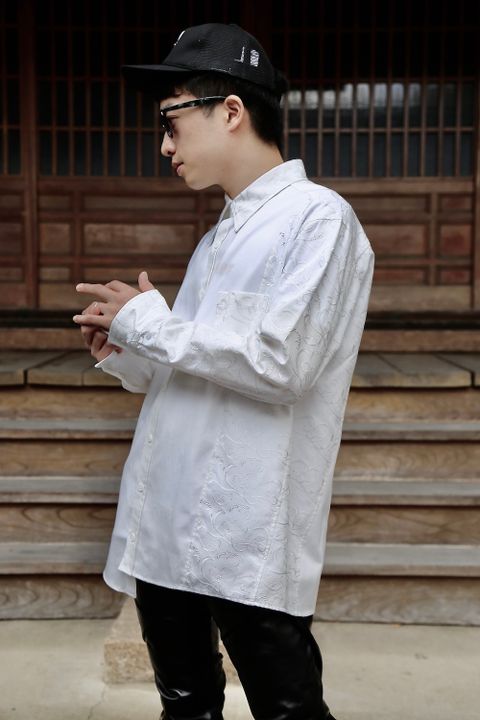 sulvam OX left embro shirt"WHITE"style.2020.7.21.