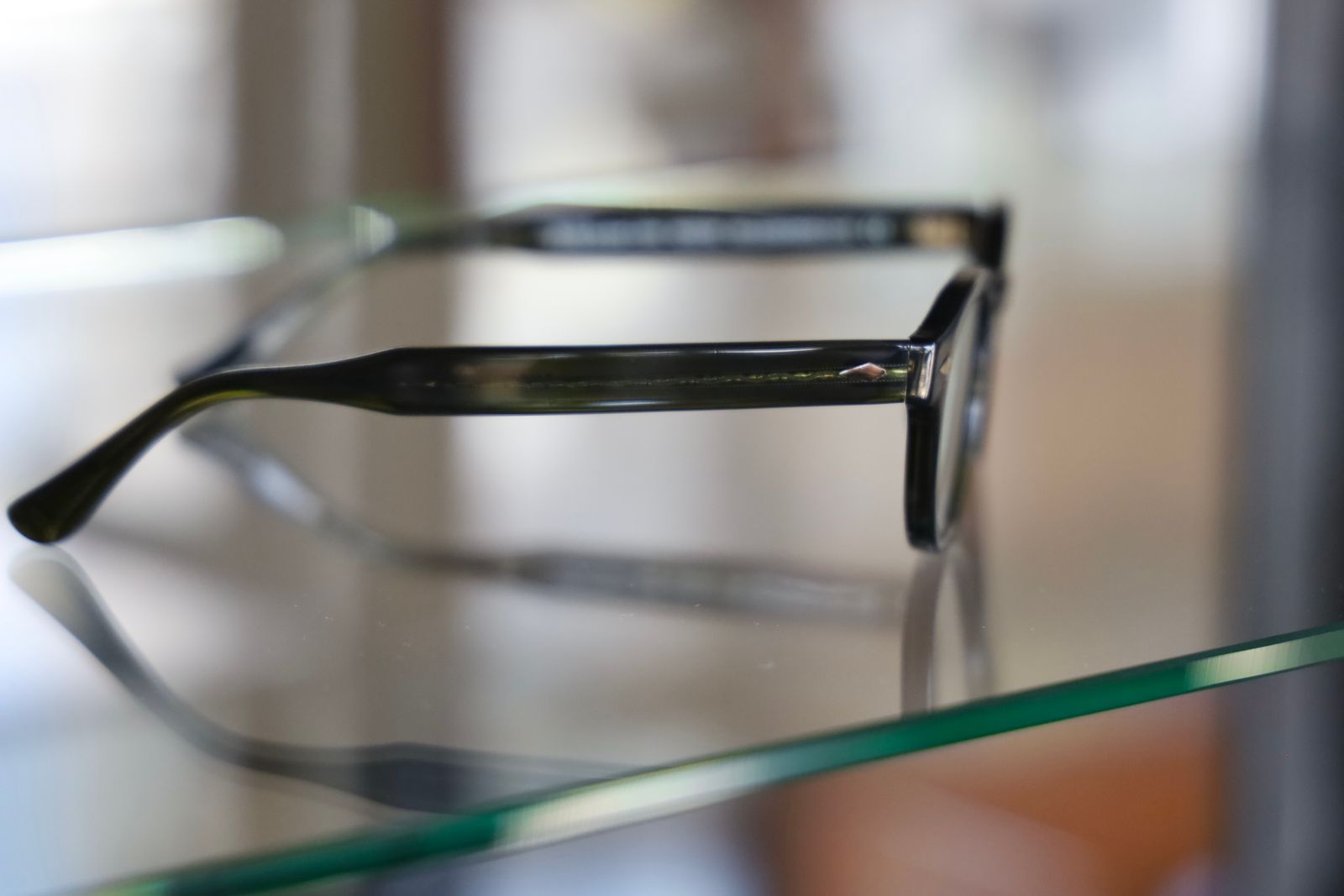 ノチノオプティカル  NOCHINO-N1#6 CLEAR SMOKE OLIVE×GREY GREEN to D.GREY(調光モデル)