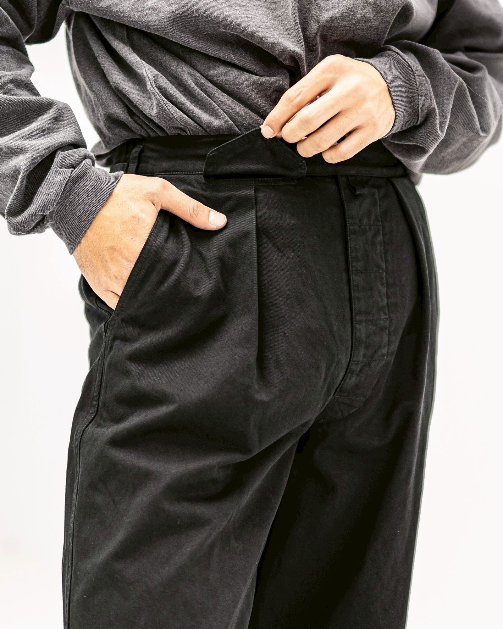 ヨーク 25FW "KATHARINE HAMNETT" Organic Cotton Wide-leg Work Pants(YK25FW01131P-KH)BLACK
