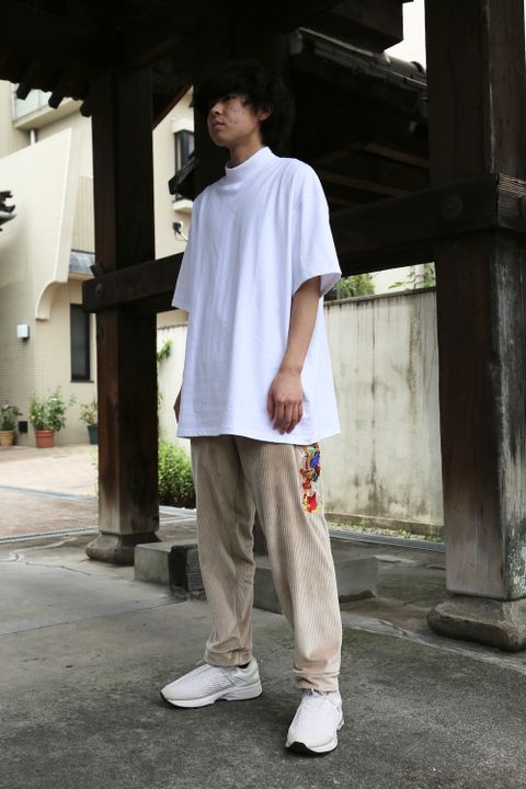 Graphpaper S/S Mock Neck Tee(GU212-70056B) style. 2021.06.07.