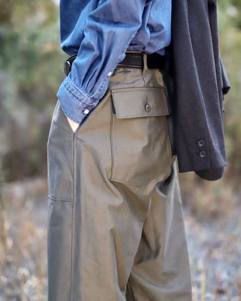 blurhmsROOTSTOCK 23FW Cotton Back Satin Baker Pantsスタイル