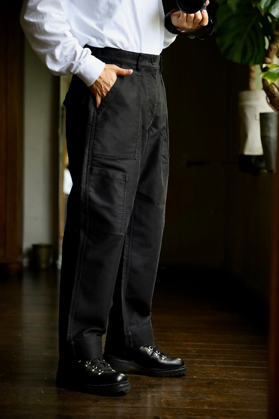 LASTMAN 24AW ラストマン大久保篤志 MOLESLIN MECHANIC PANTSスタイル