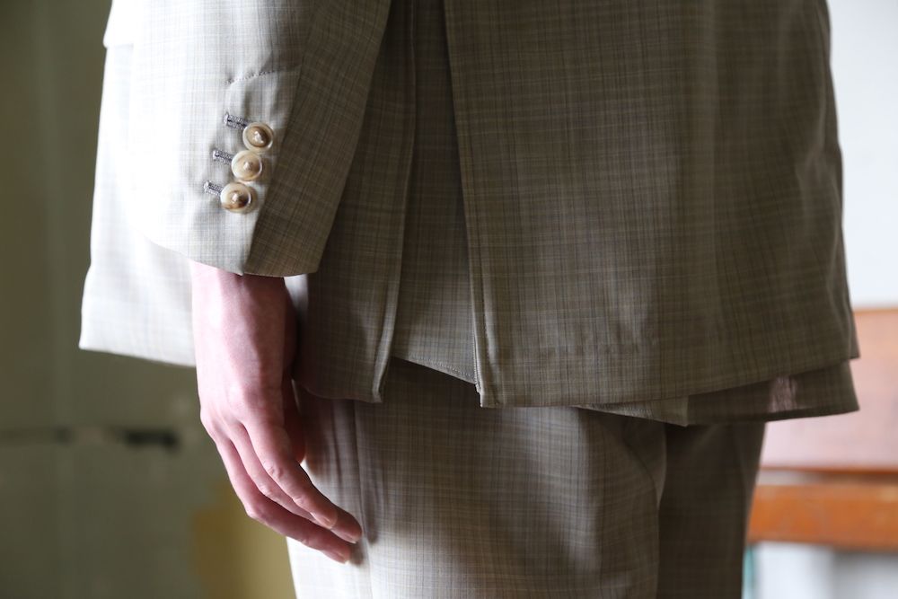 YOKE SIDE OPEN COUBLE-BREASTED JACKET(YK21SS0193J) style.2021.3.7.
