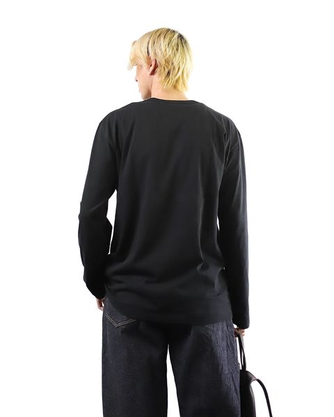 PLAY COMME des GARCONS 24SS PLAY VERTICAL 4 HEART L/S T-SHIRT