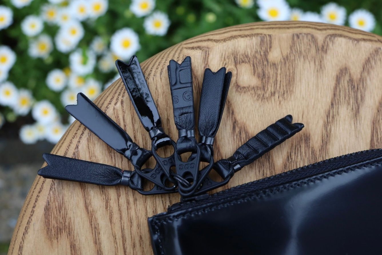 コムデギャルソン ZIPPER MEDLEY*L字型ZIP財布(8Z-M131-051)☆4月11日再入荷！