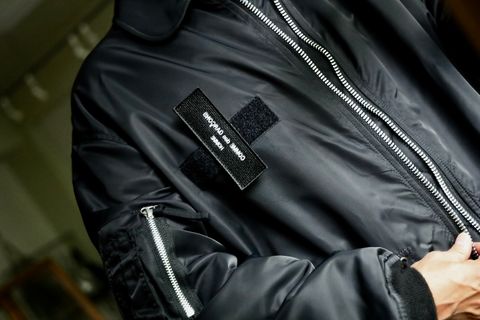 COMME des GARCONS HOMME ナイロンツイルコートスタイル2024.10.08.